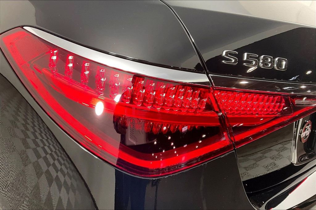 Used 2026 Mercedes-Benz S 580 4MATIC Sedan image 24