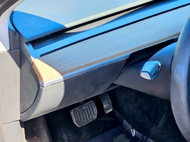 Used 2023 Tesla Model 3 Standard Range RWD image 15