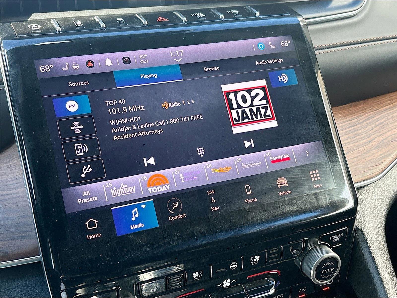 Used 2021 Jeep Grand Cherokee L Summit w/ Advanced Protech Group IV image 14