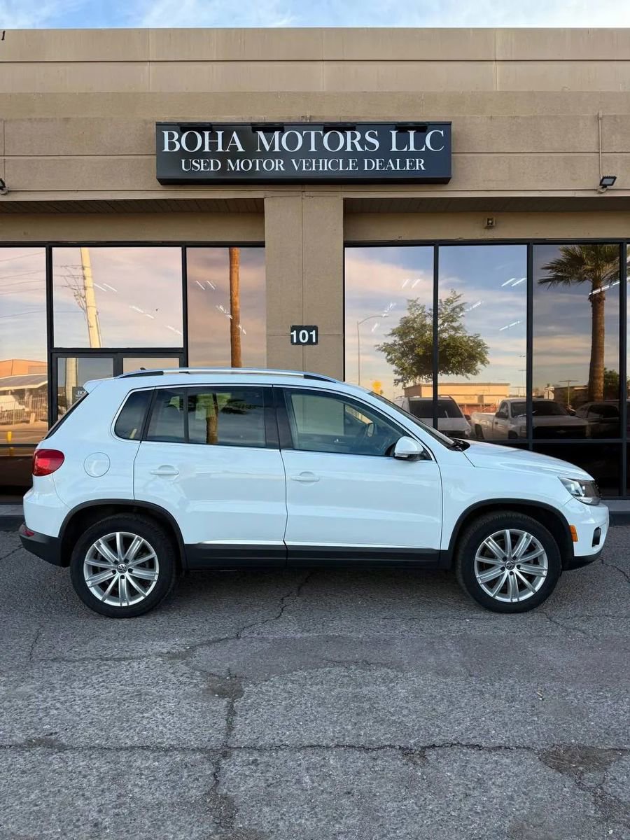 Used 2014 Volkswagen Tiguan SEL image 2