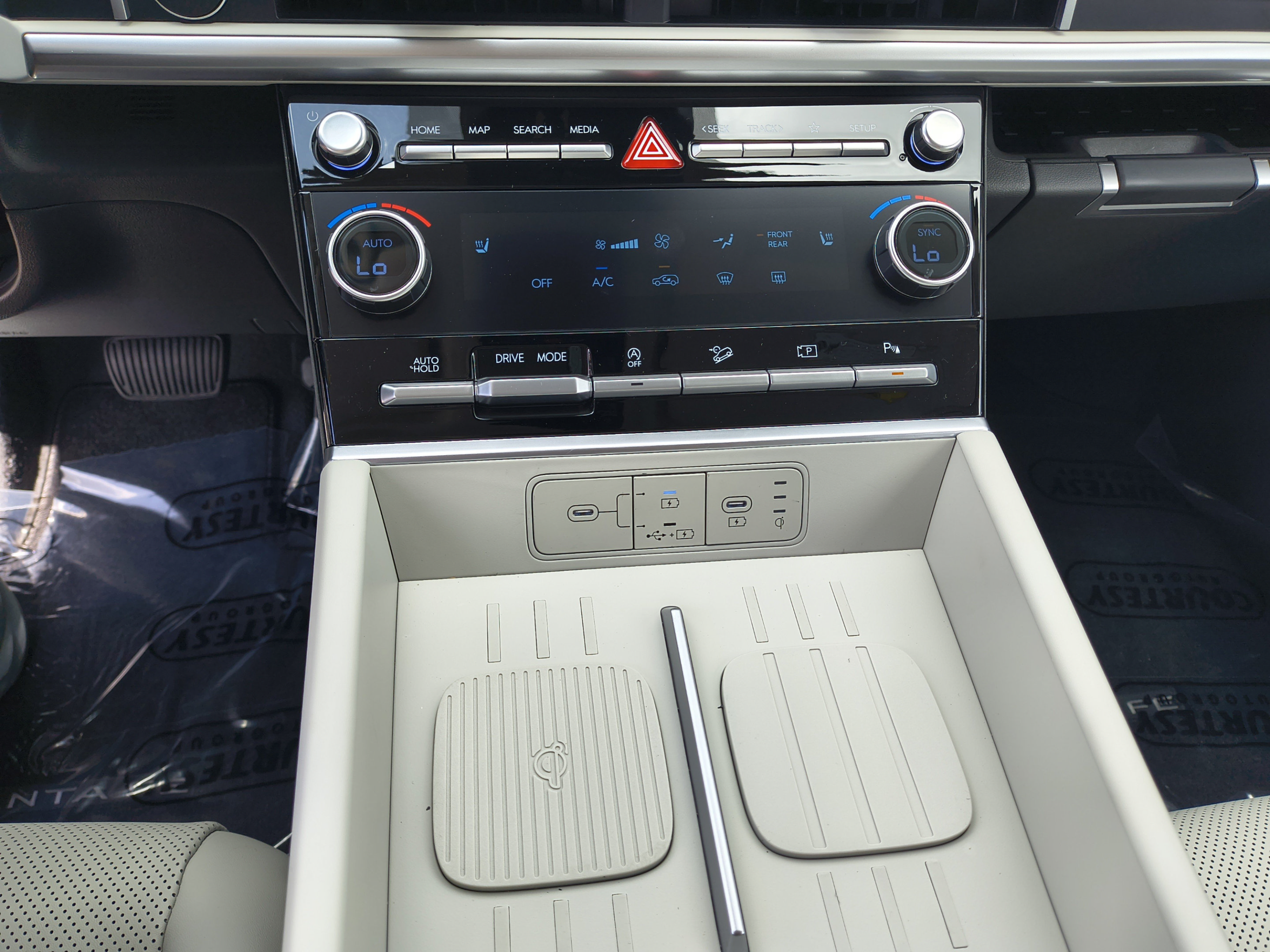 New 2027 Hyundai Santa Fe SEL FWD image 28