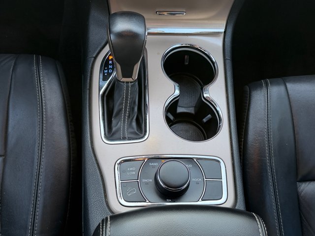 Used 2016 Jeep Grand Cherokee Limited AWD/4WD image 30