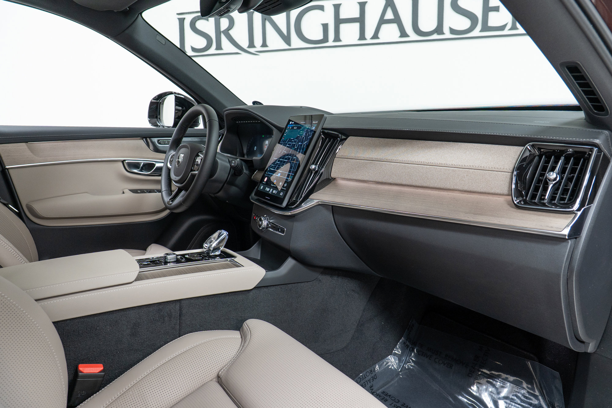 New 2026 Volvo XC90 B6 Ultra w/ Protection Package image 21