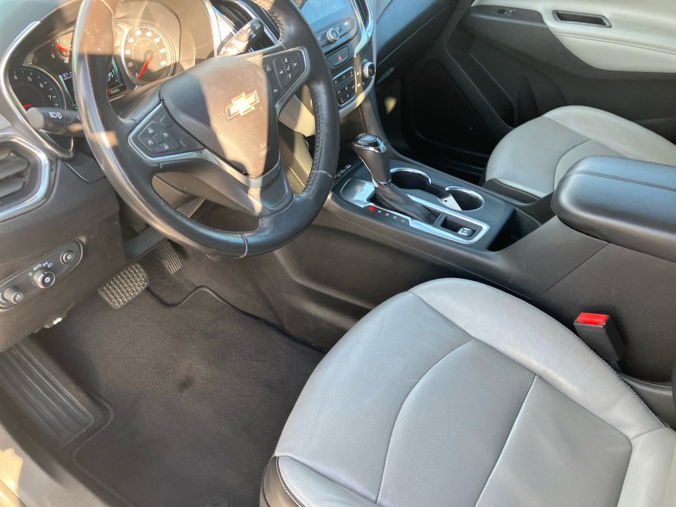 Used 2018 Chevrolet Equinox Premier image 34