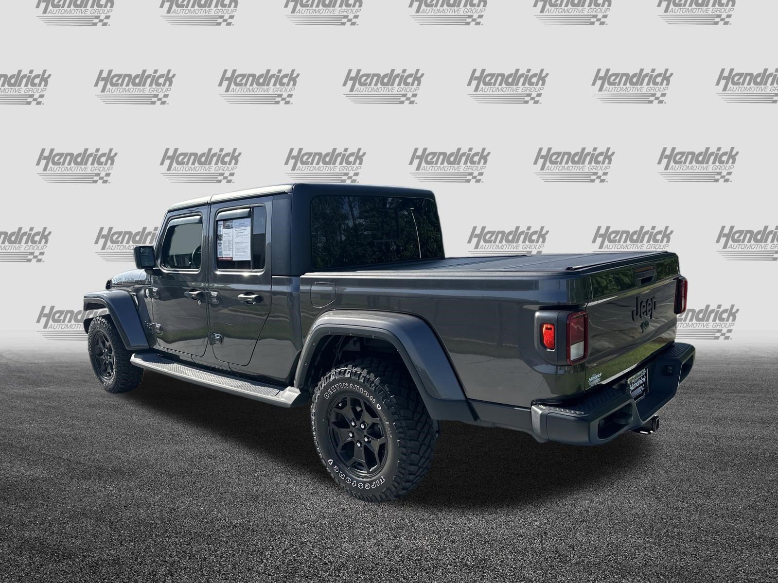 Used 2022 Jeep Gladiator Sport AWD/4WD image 8