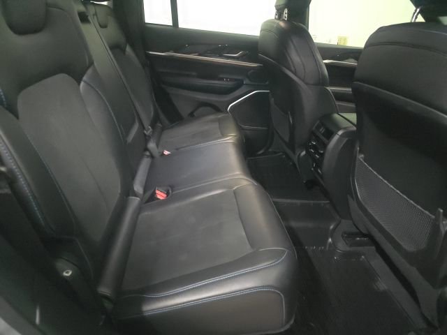 Used 2022 Jeep Grand Cherokee Trailhawk image 7