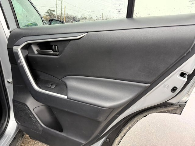 Used 2025 Toyota RAV4 LE image 31