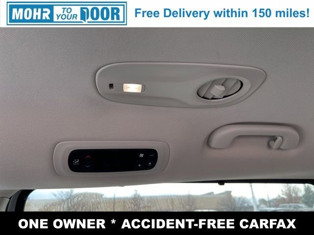 Used 2024 Chrysler Pacifica Touring-L image 30