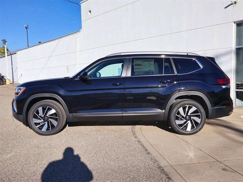New 2026 Volkswagen Atlas SEL image 2