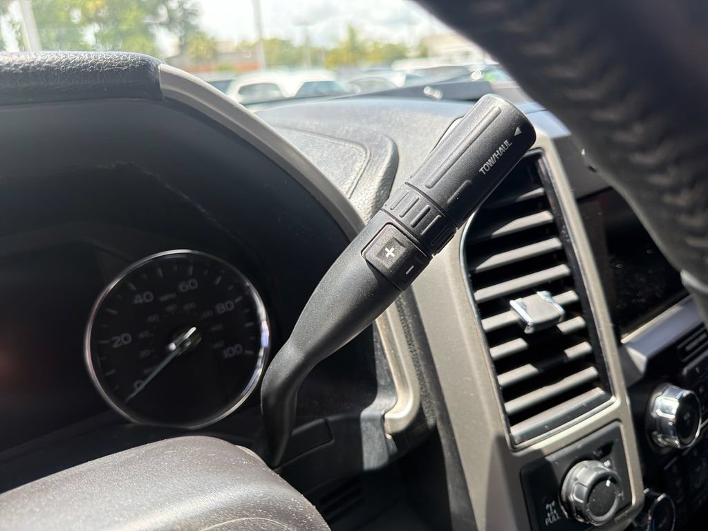 Used 2019 Ford F250 Lariat w/ Lariat Ultimate Package AWD/4WD image 29