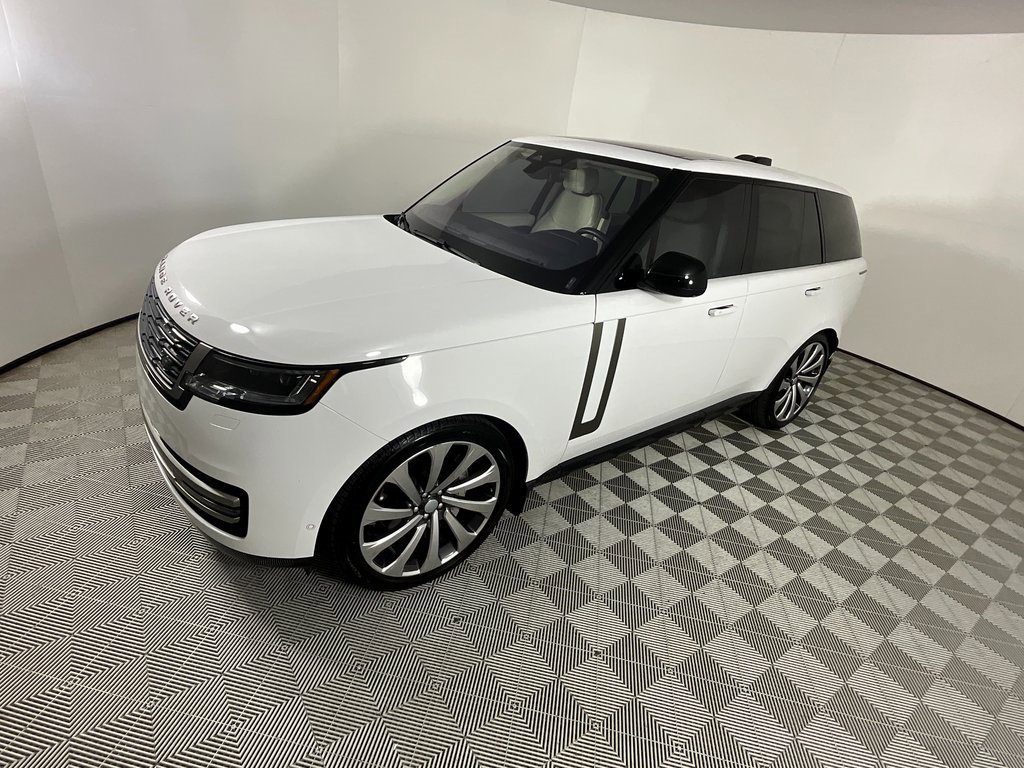 Certified 2023 Land Rover Range Rover SE image 9