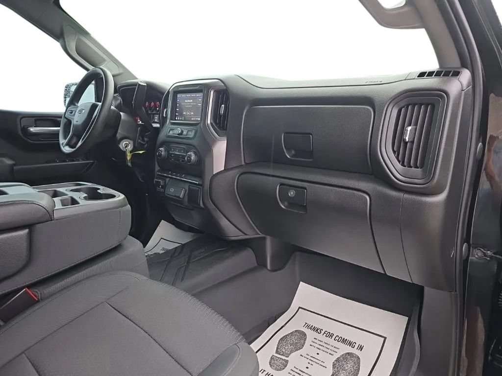 Used 2020 Chevrolet Silverado 1500 Custom Trail Boss w/ Custom Convenience Package AWD/4WD image 19
