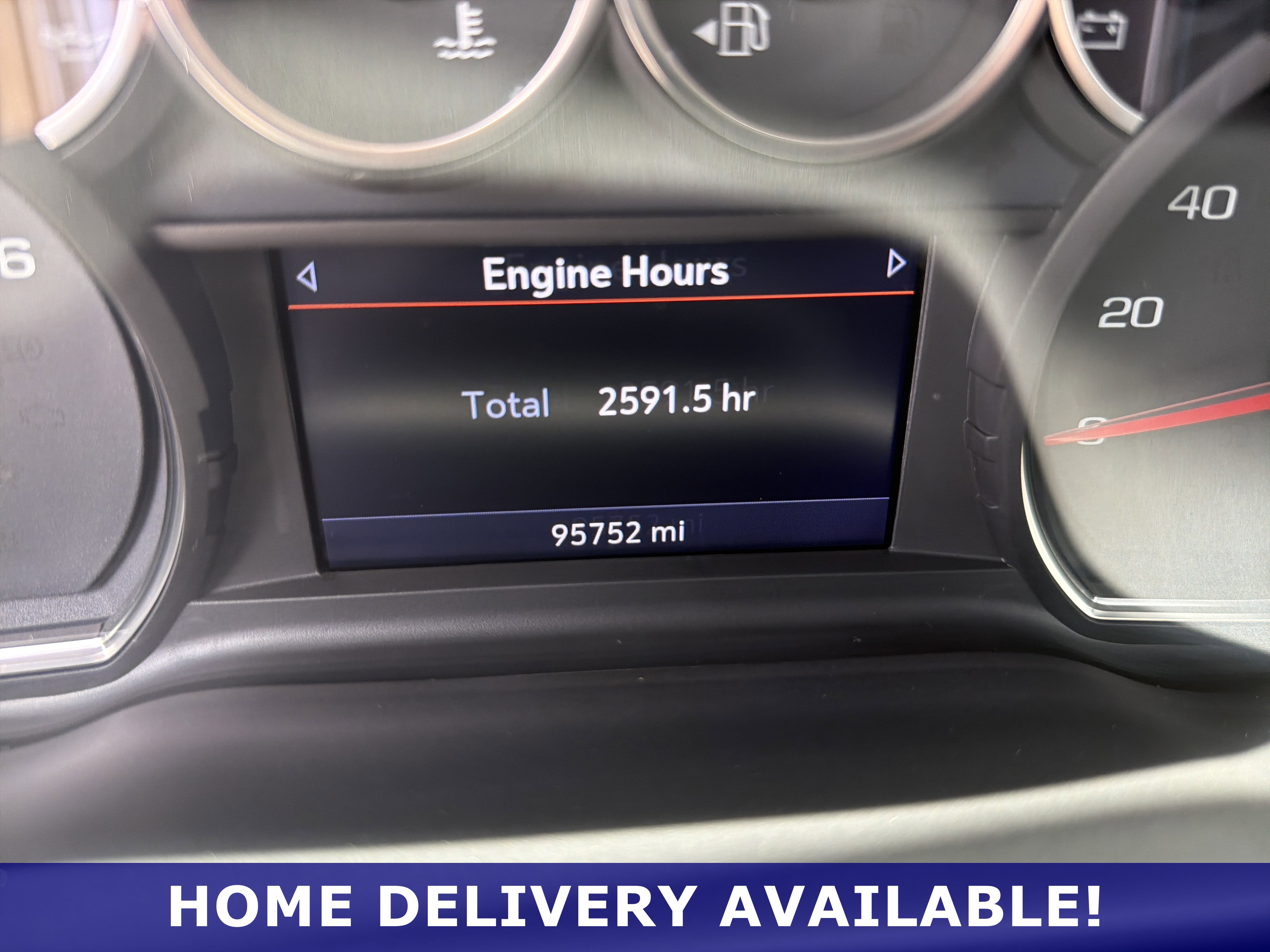 Used 2022 Chevrolet Silverado 1500 LTZ AWD/4WD image 4