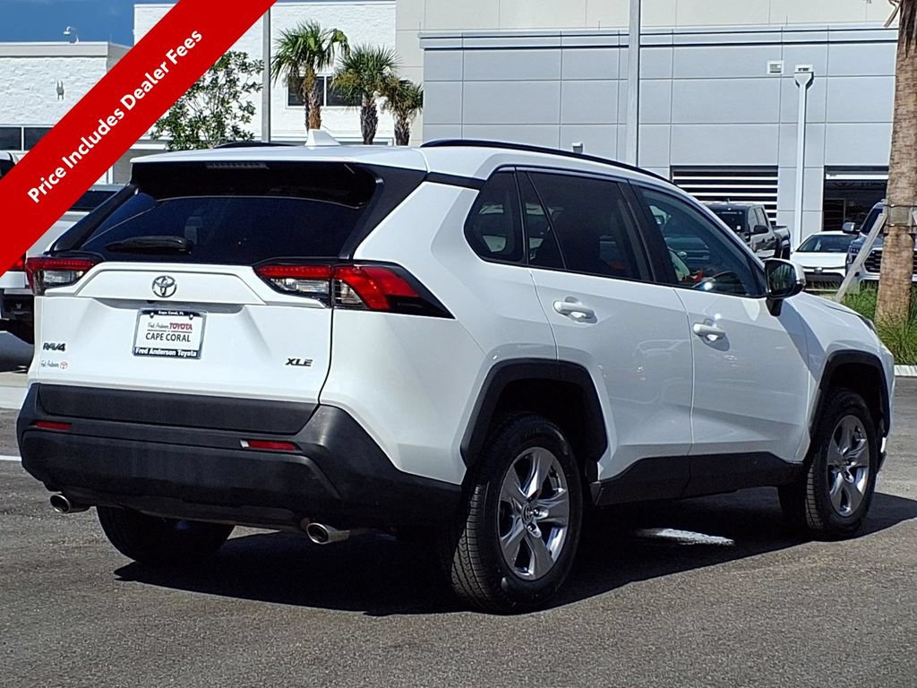 Used 2022 Toyota RAV4 XLE w/ Convenience Package FWD image 7