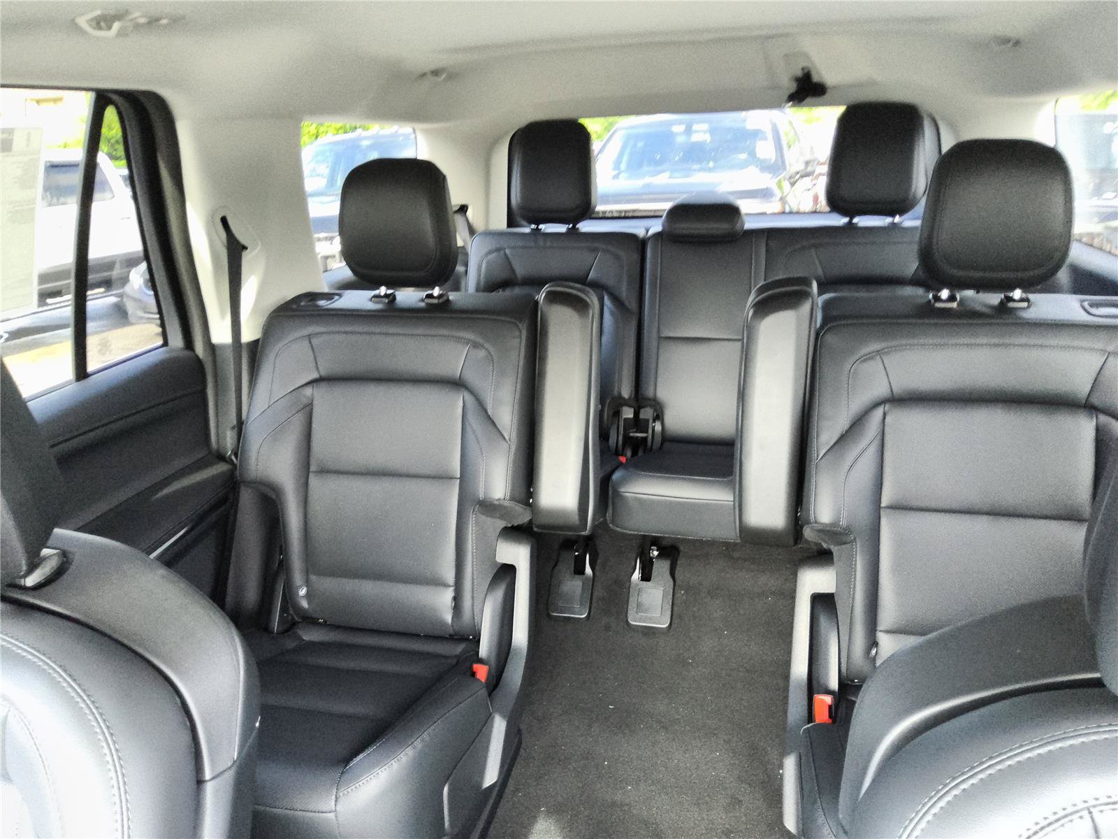 New 2027 Lincoln Navigator Premiere RWD image 15