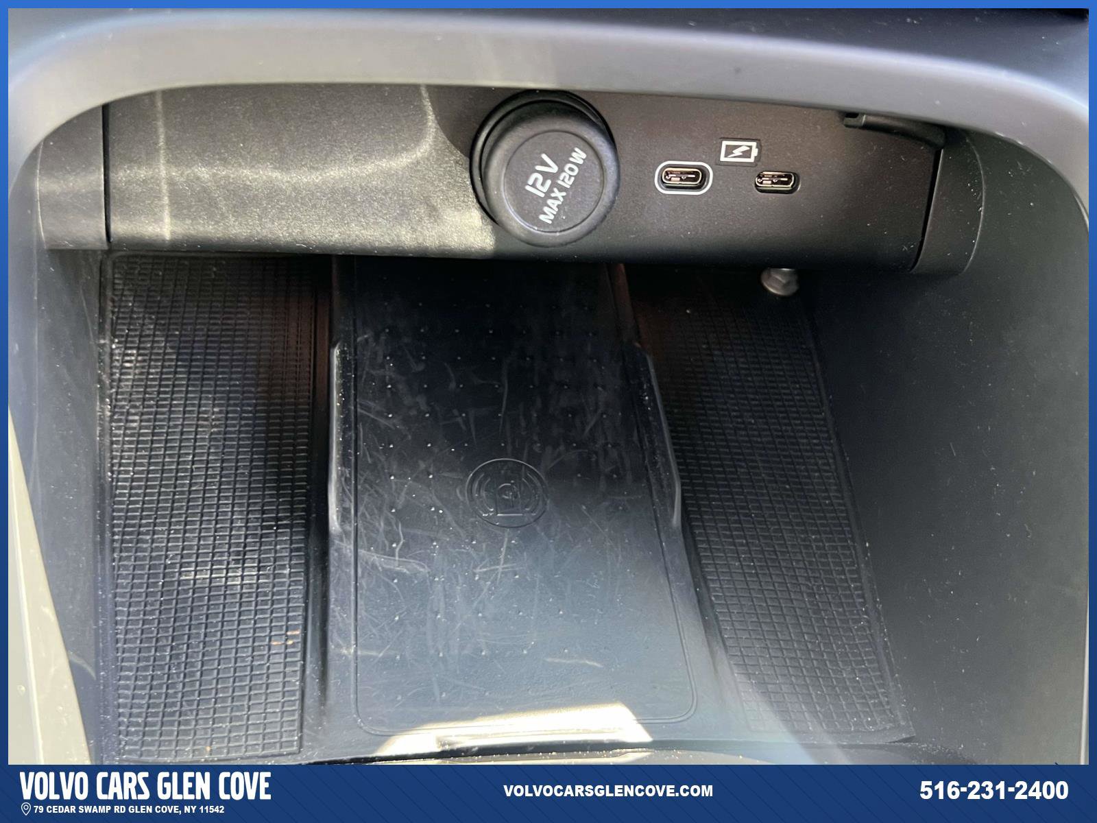 Certified 2023 Volvo XC40 B5 Plus w/ Climate Package AWD/4WD image 31