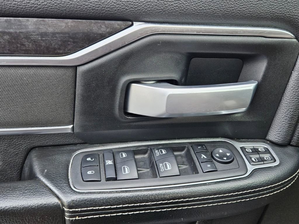 Used 2024 RAM 3500 Big Horn image 27