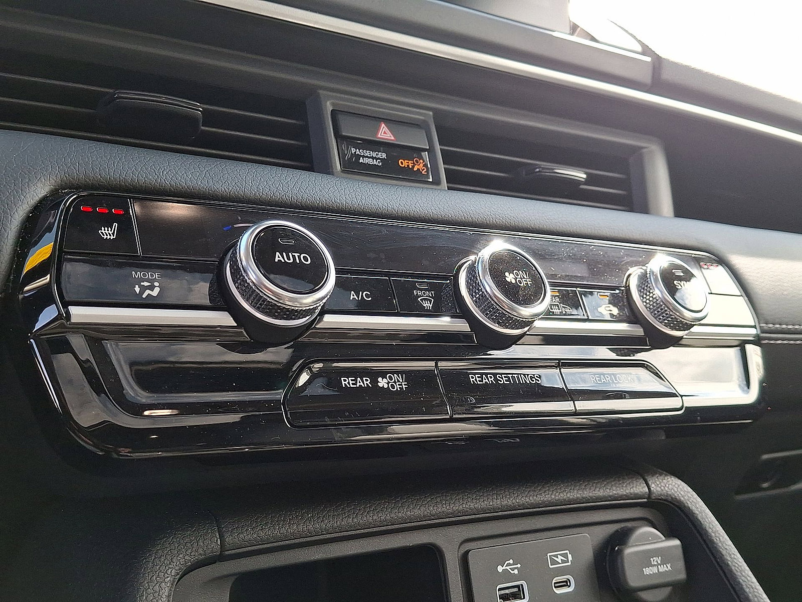 Used 2025 Honda Pilot Touring image 19