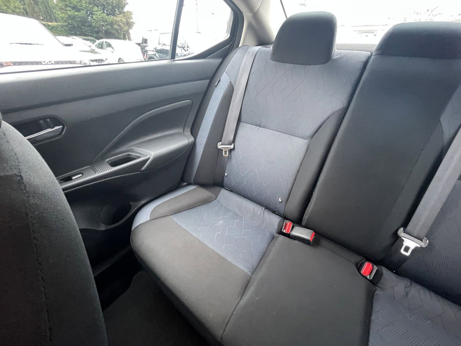 Used 2025 Nissan Versa SV image 34