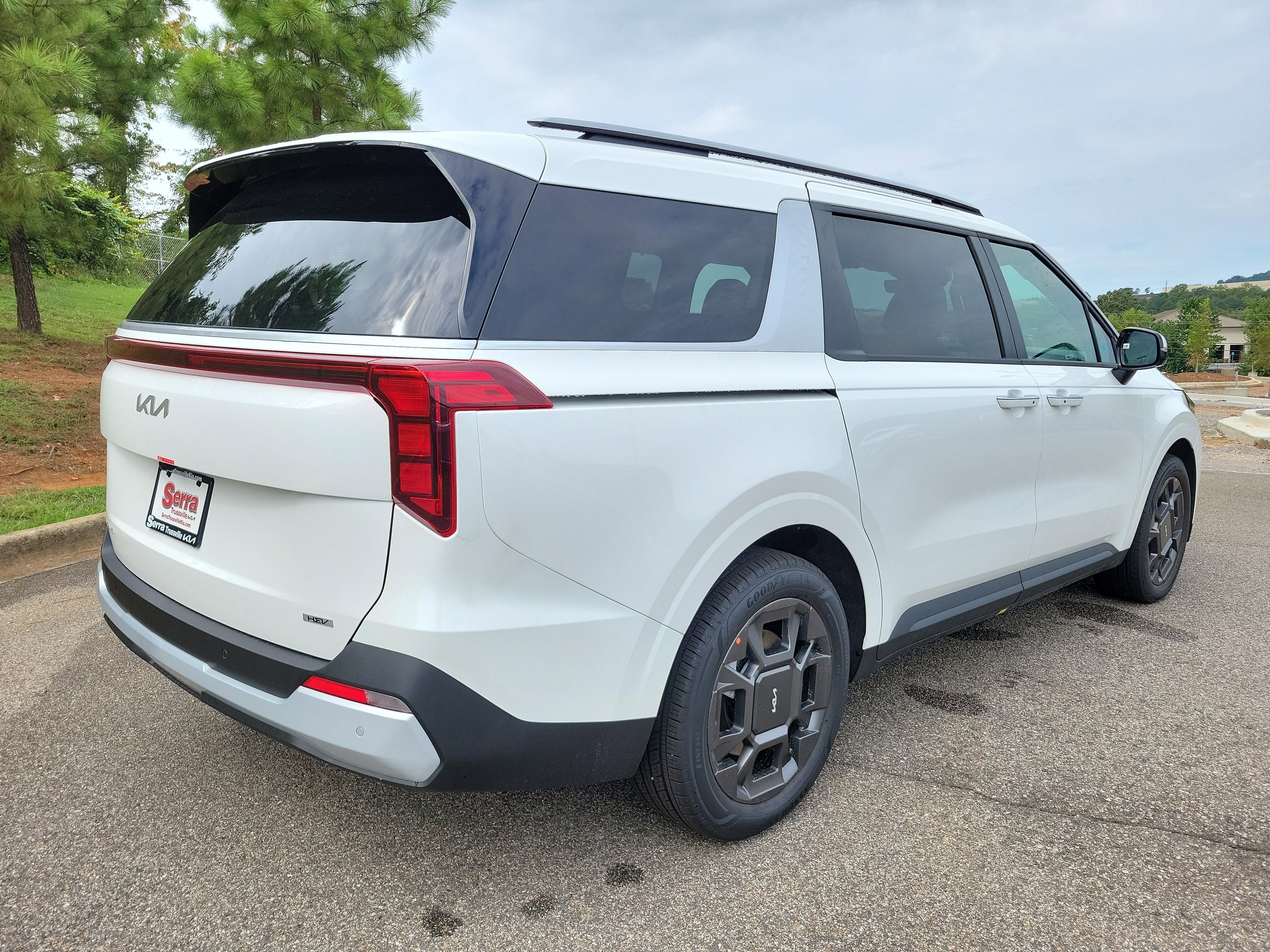 New 2026 Kia Carnival EX image 25