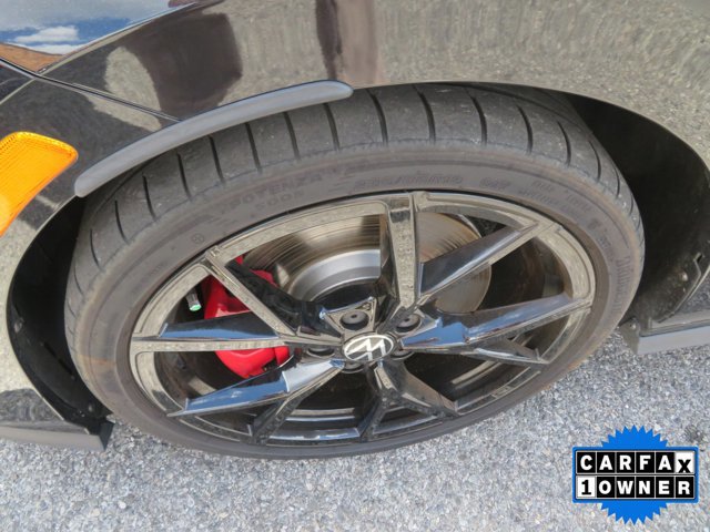 Used 2024 Volkswagen GTI SE image 9