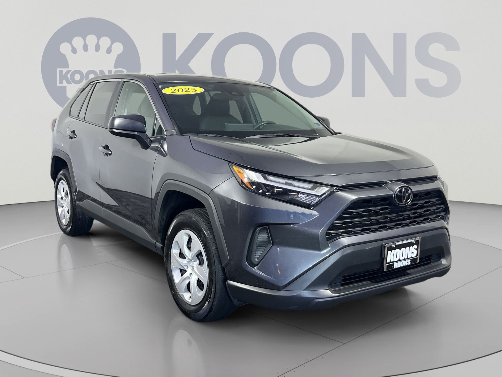 Used 2025 Toyota RAV4 LE AWD/4WD image 10