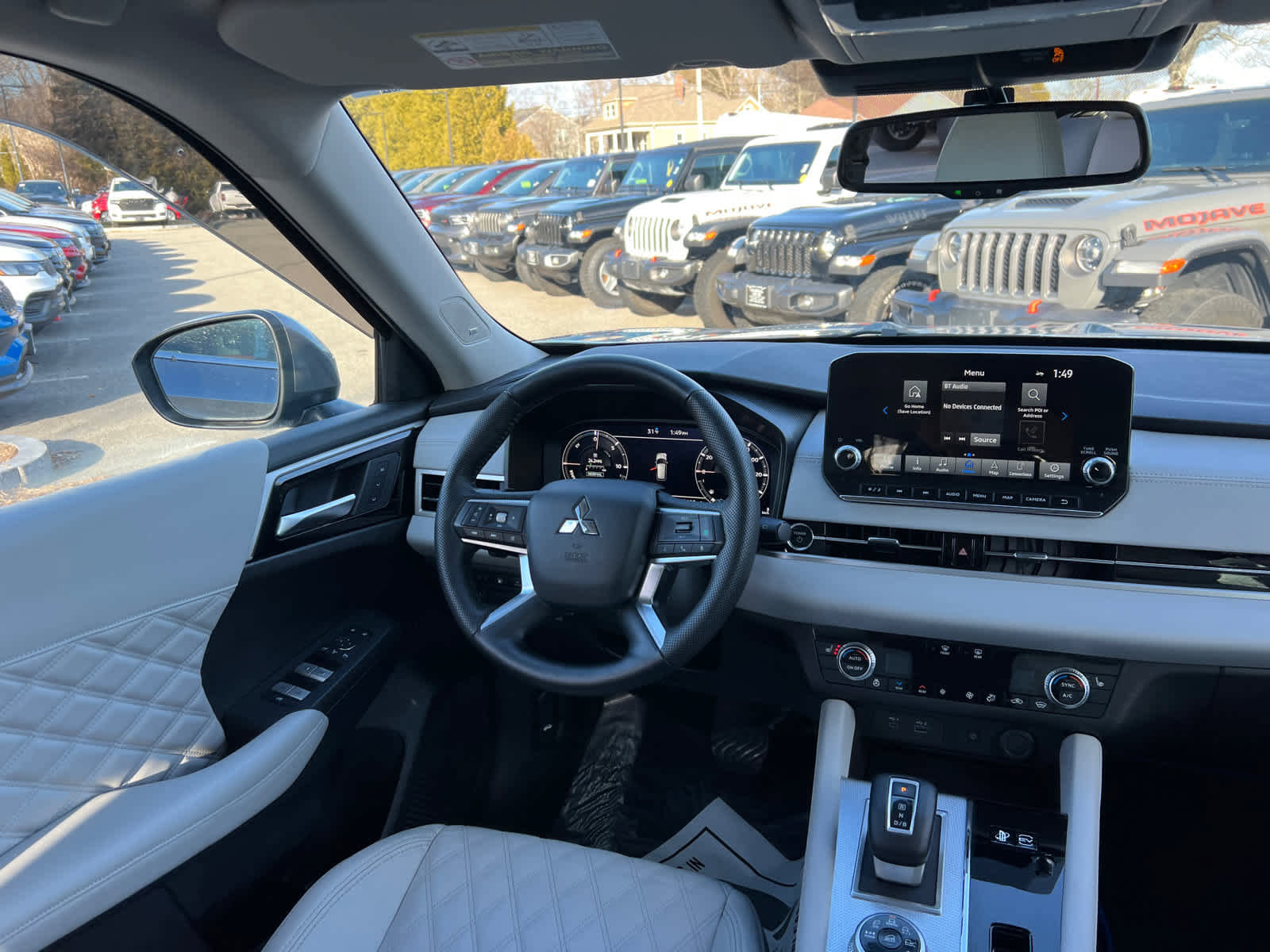 Used 2023 Mitsubishi Outlander SEL image 34