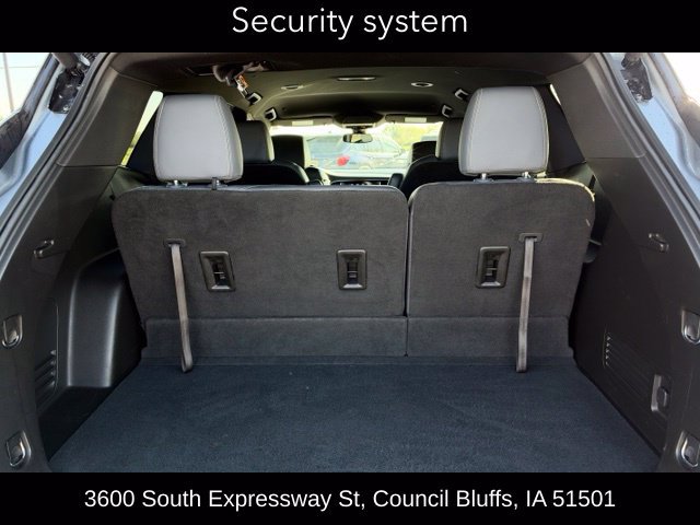 Used 2023 Buick Enclave Essence AWD/4WD image 32