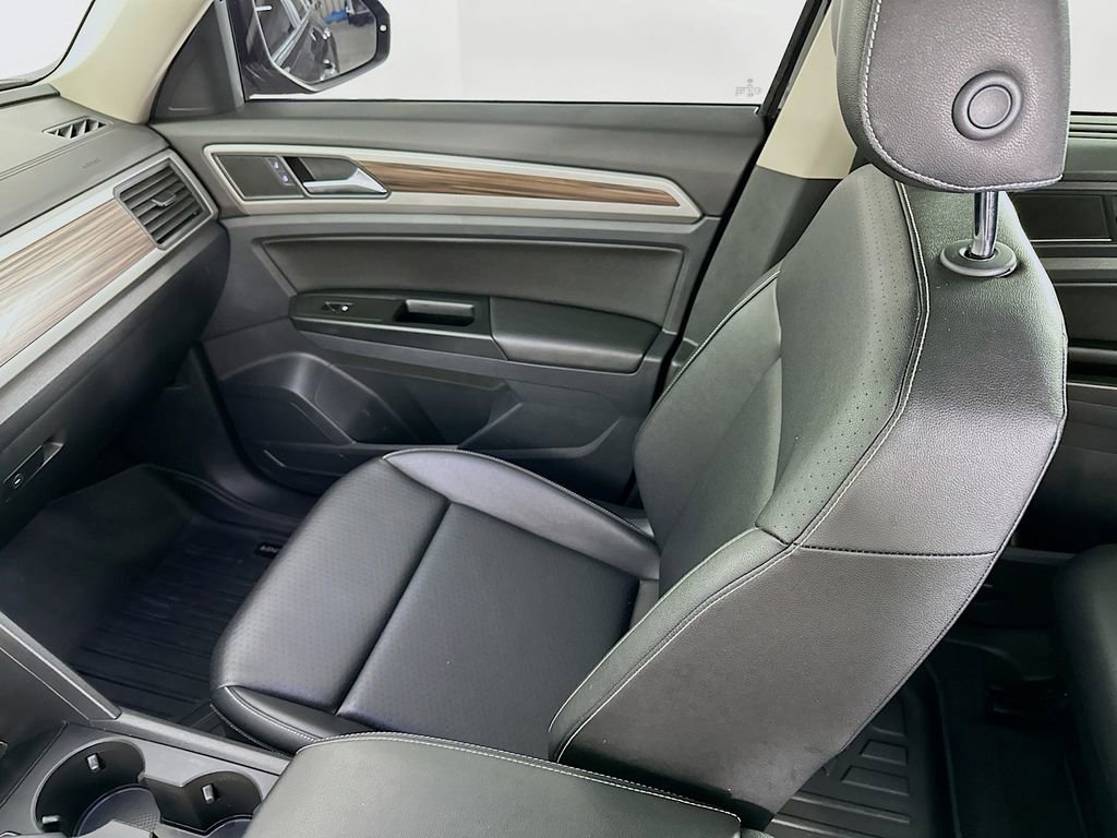 Used 2021 Volkswagen Atlas SE w/ Panoramic Sunroof Package image 24