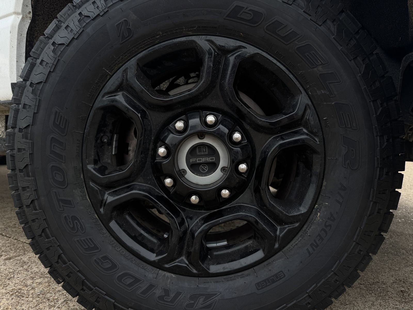 Used 2024 Ford F350 XLT w/ XLT Premium Package AWD/4WD image 10