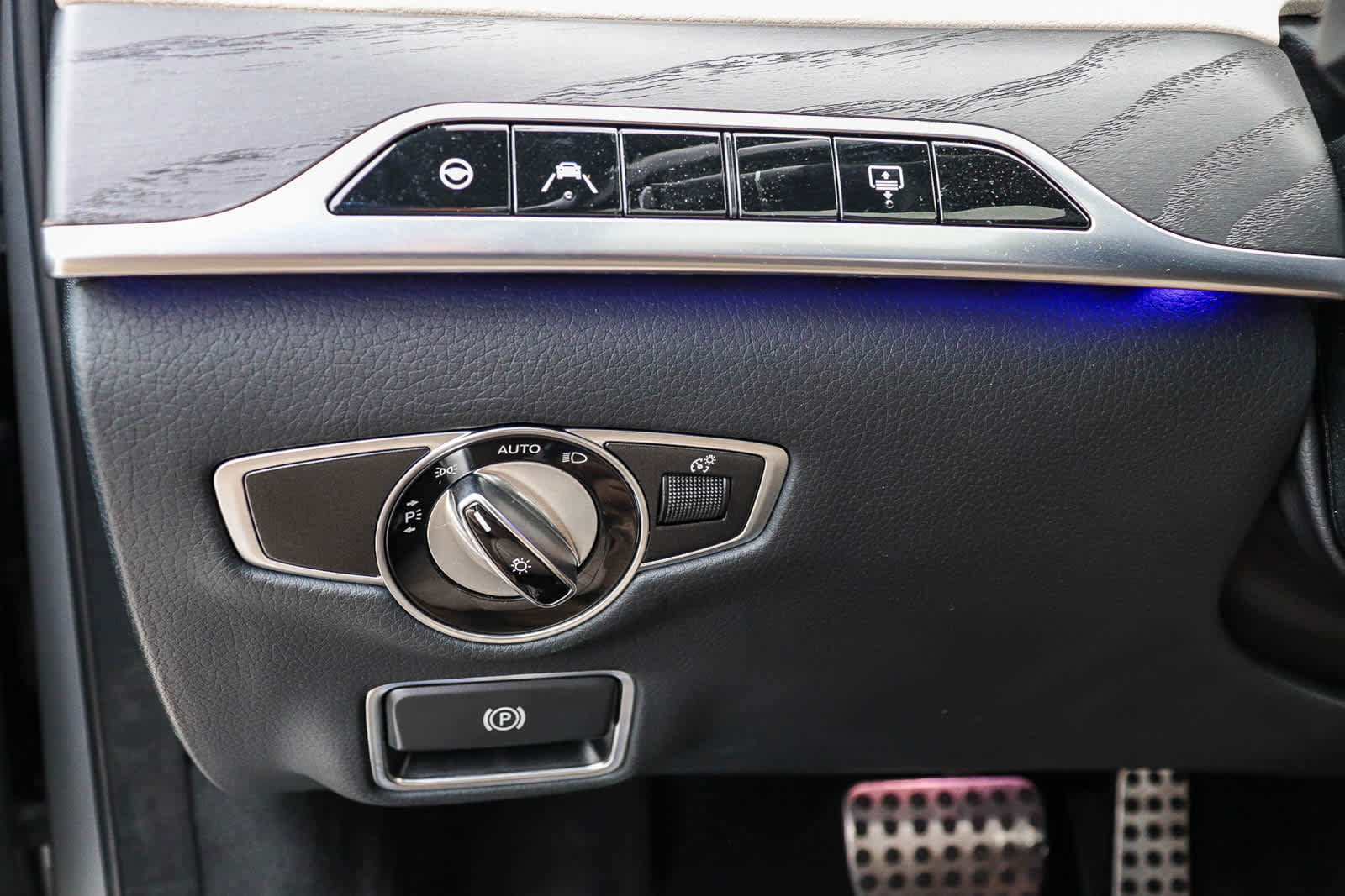 Used 2018 Mercedes-Benz S 560 Sedan image 31