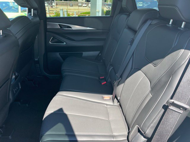 Certified 2026 INFINITI QX60 Luxe w/ Cargo Package AWD/4WD image 12