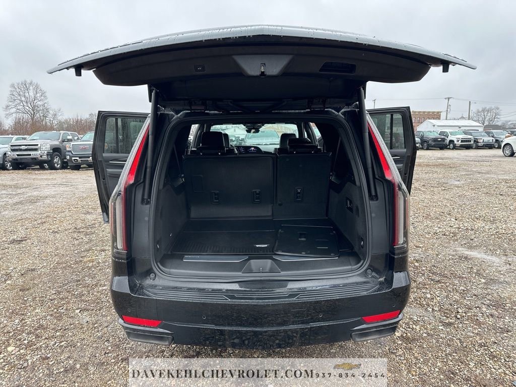 Used 2022 Cadillac Escalade ESV Sport w/ Touring Package image 57