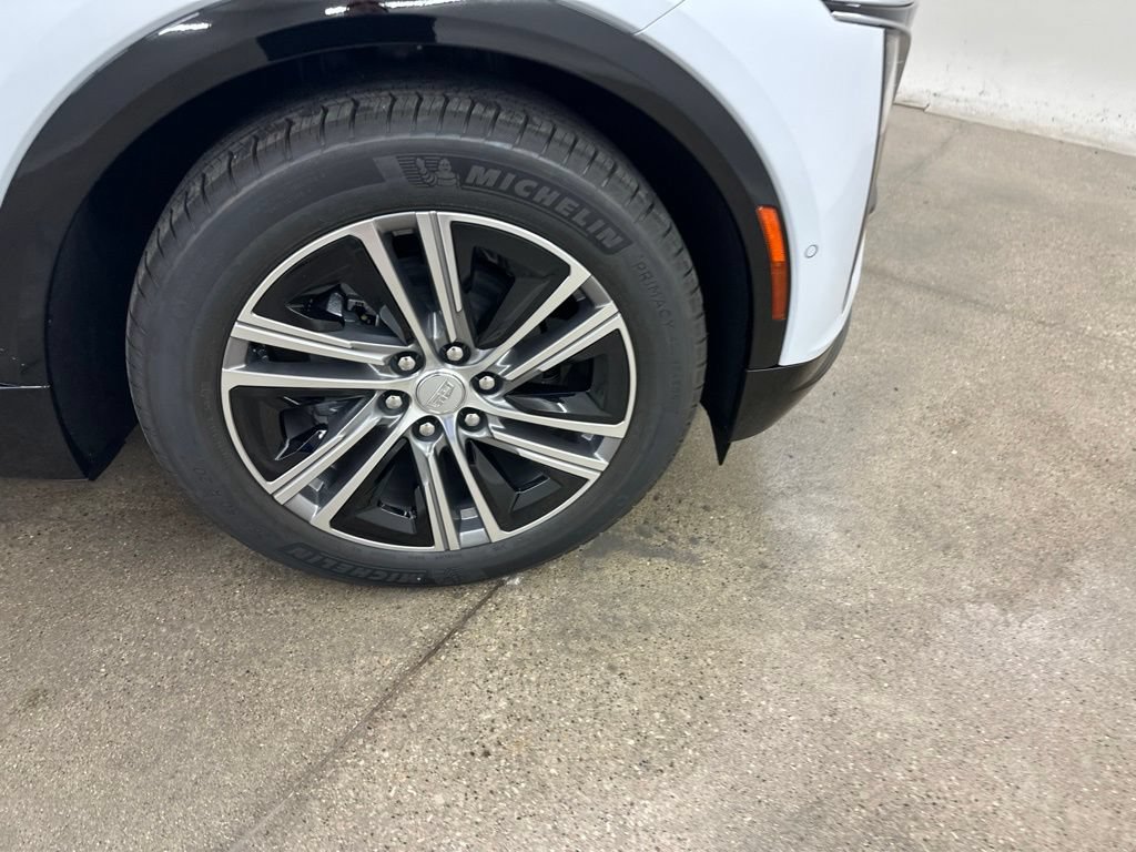 New 2026 Cadillac Lyriq Luxury AWD/4WD image 13
