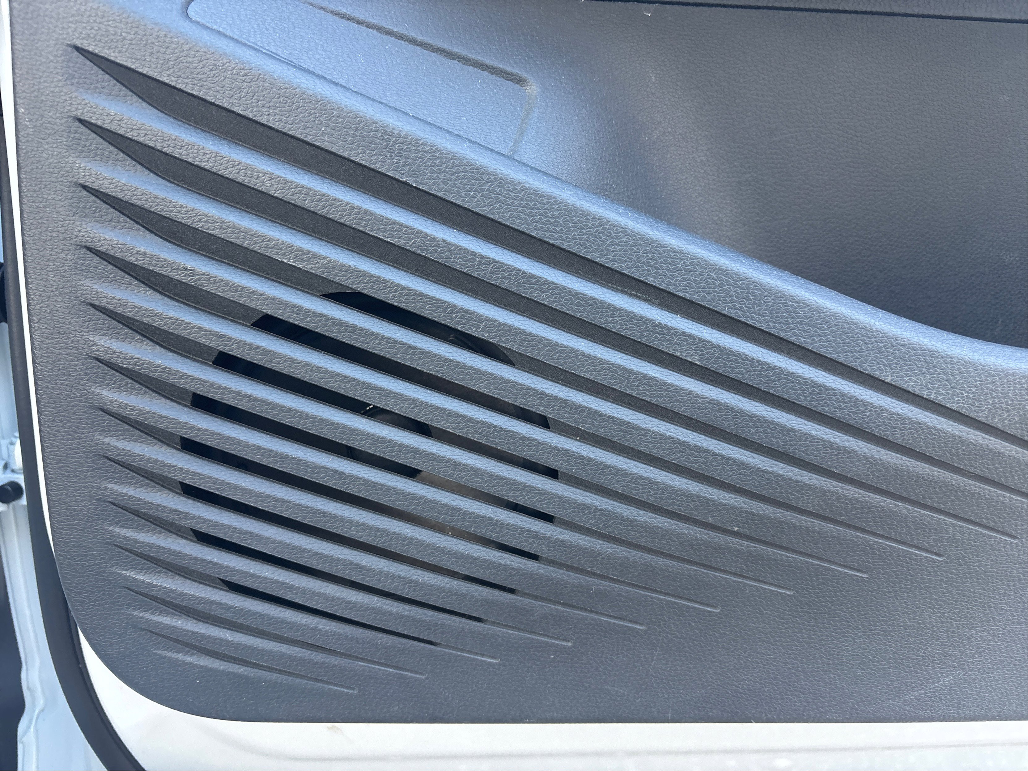 Used 2022 Volkswagen ID.4 Pro image 58