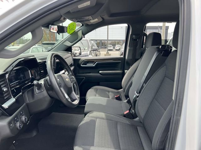 Used 2022 Chevrolet Silverado 1500 LT AWD/4WD image 16