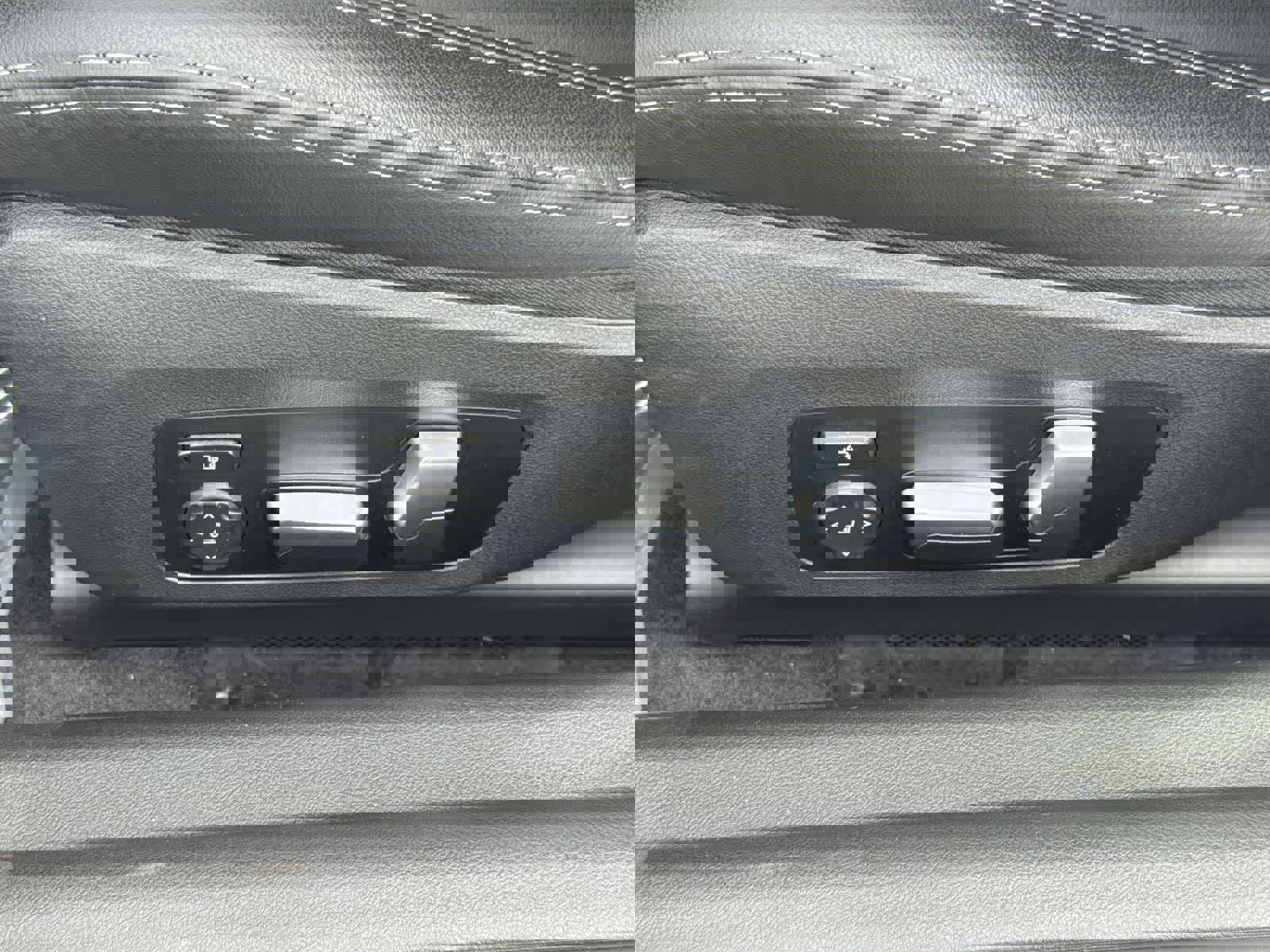 Used 2023 BMW M2 w/ Lighting Package image 26