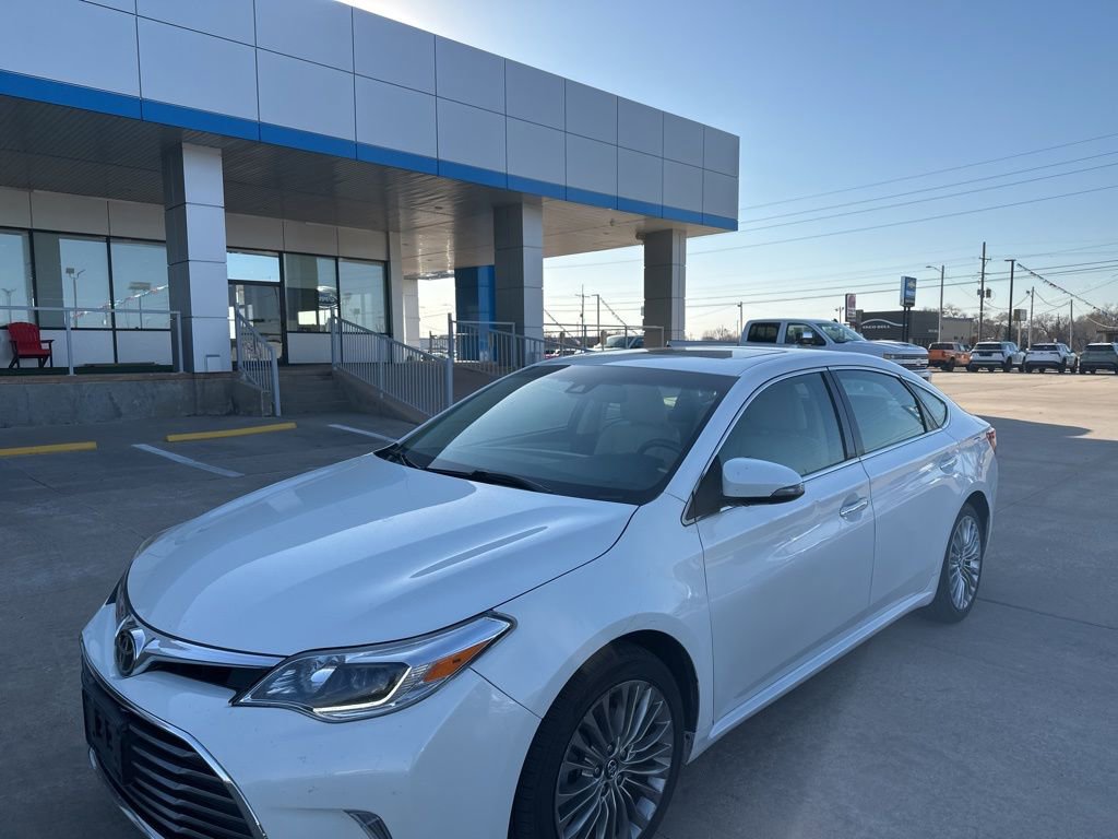 Used 2016 Toyota Avalon Limited w/ Toyota Safety Sense Package FWD image 28