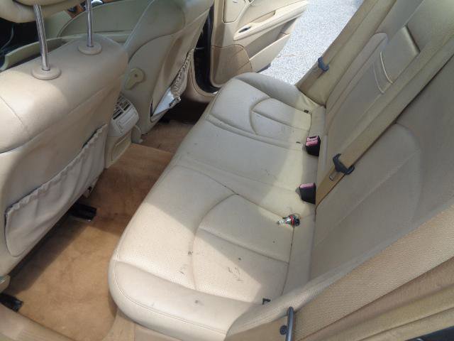 Used 2009 Mercedes-Benz E 350 4MATIC Sedan image 16