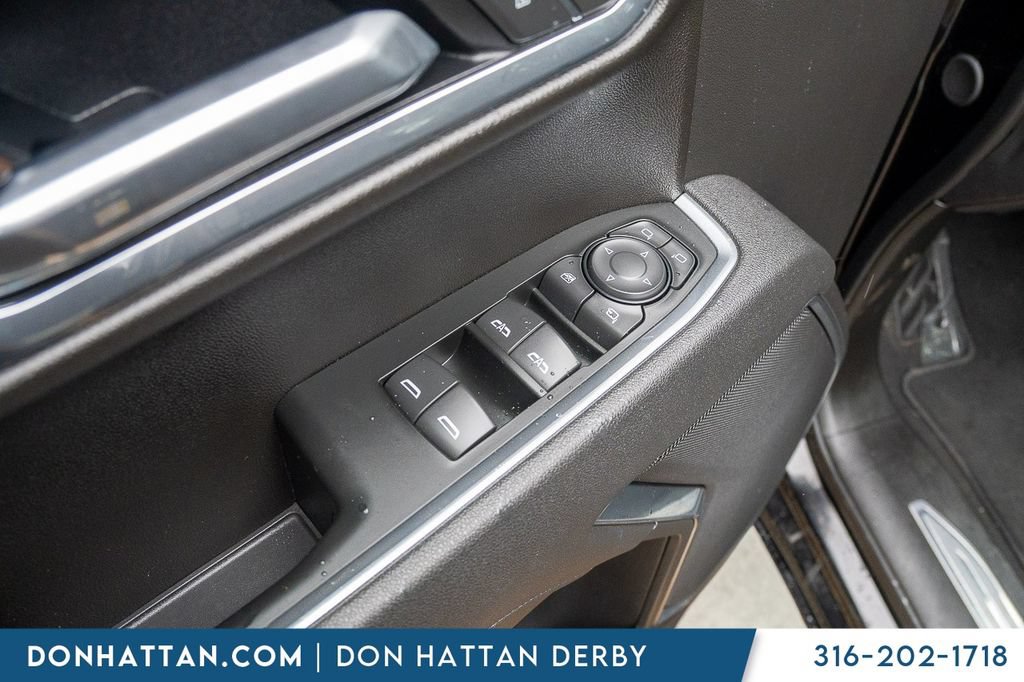 Used 2025 GMC Sierra 1500 SLT AWD/4WD image 13