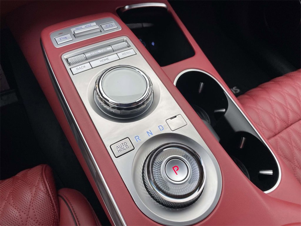 Certified 2024 Genesis GV70 3.5T Sport w/ Sport Advanced Package image 31