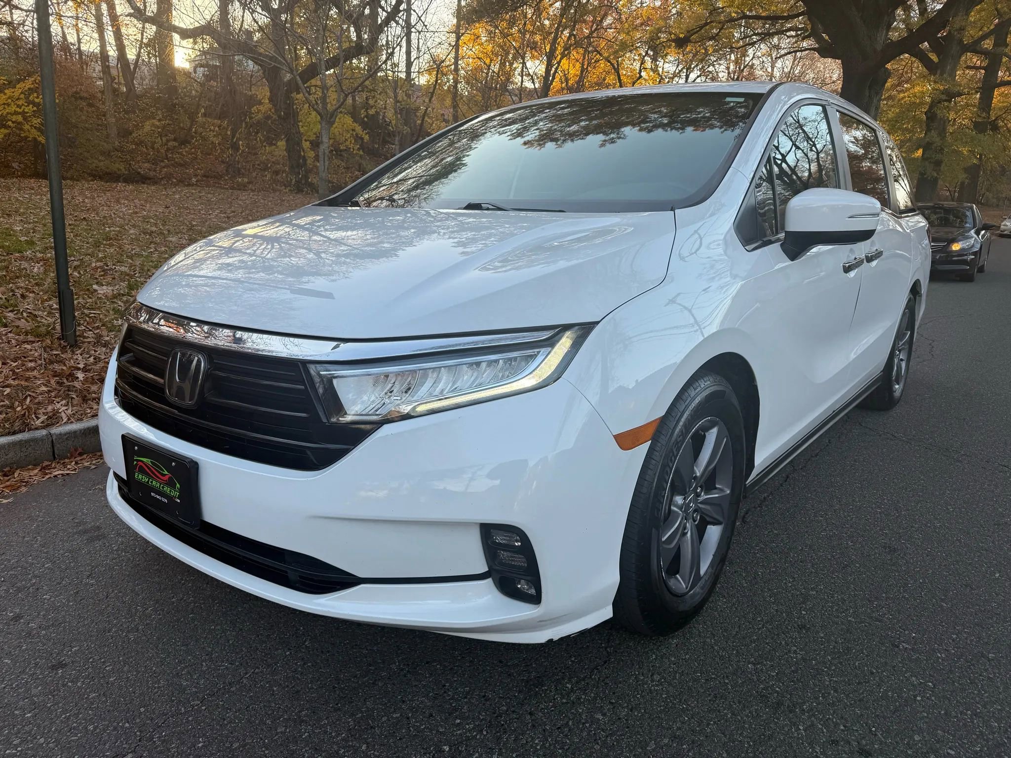Used 2022 Honda Odyssey EX image 1