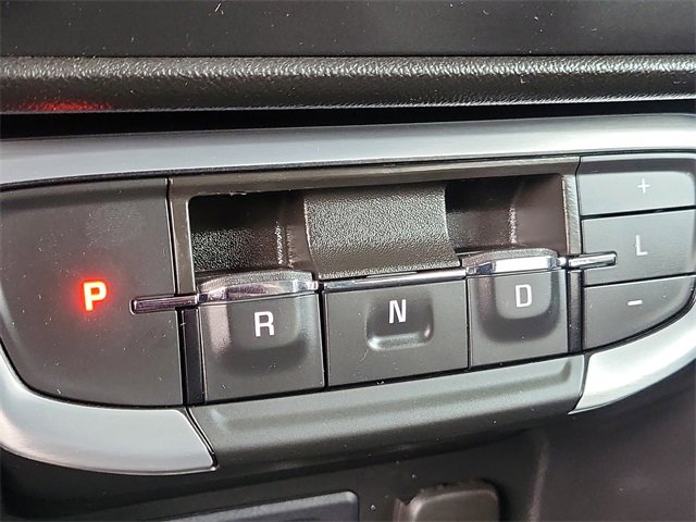 Used 2024 GMC Terrain SLT image 15