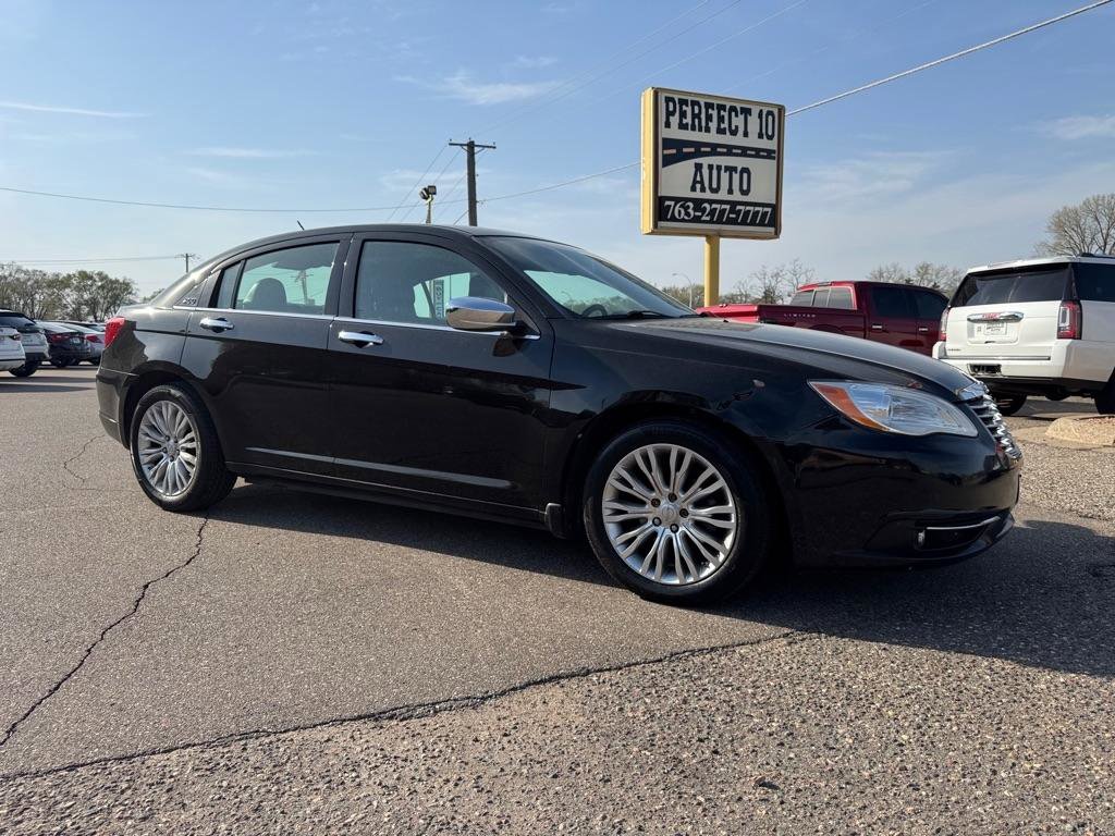 Used 2013 Chrysler 200 Limited w/ Sun/Sound Group FWD image 2