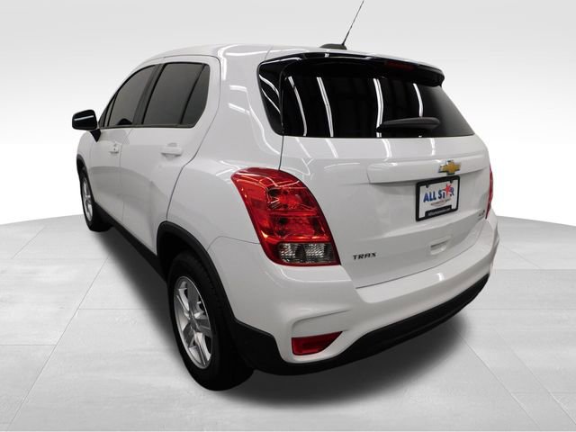 Used 2022 Chevrolet Trax LS w/ Tint and Cruise Package image 10