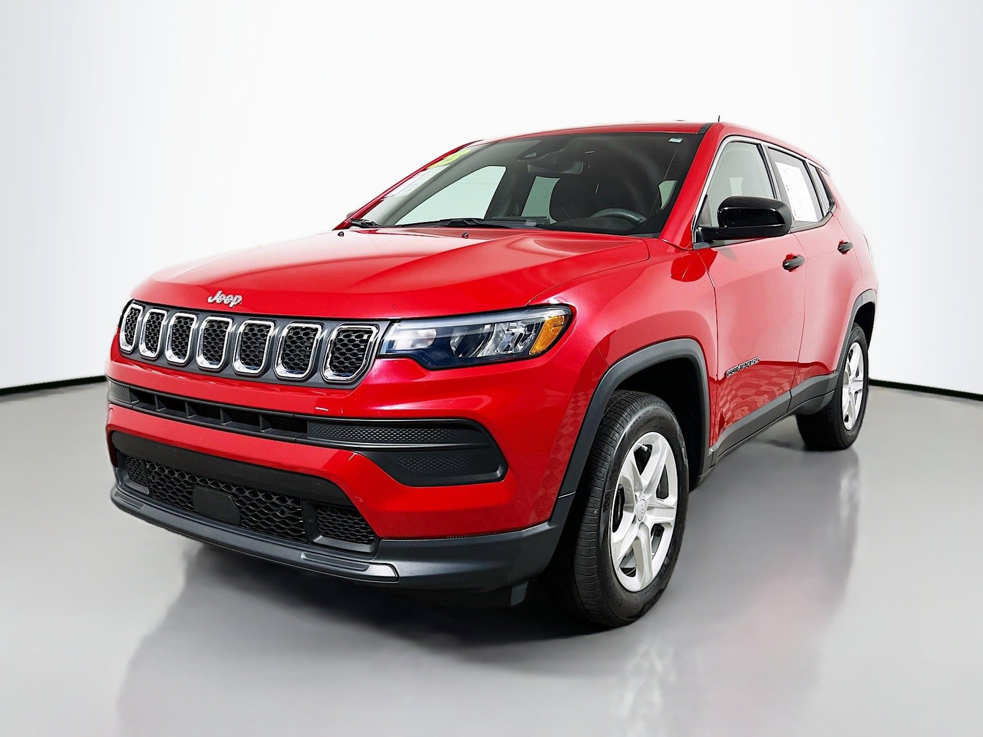 Used 2023 Jeep Compass Sport image 10