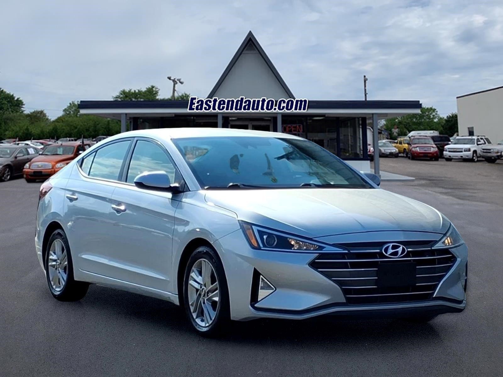 Used 2019 Hyundai Elantra SEL w/ Cargo Package FWD image 1