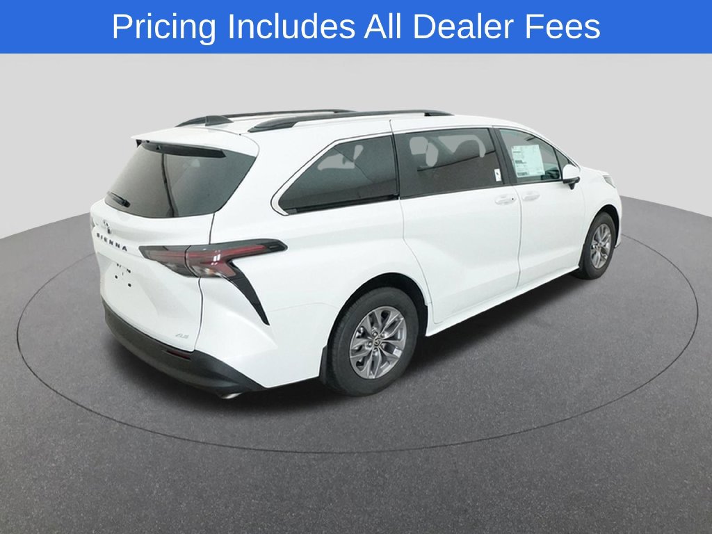 New 2026 Toyota Sienna XLE FWD image 9