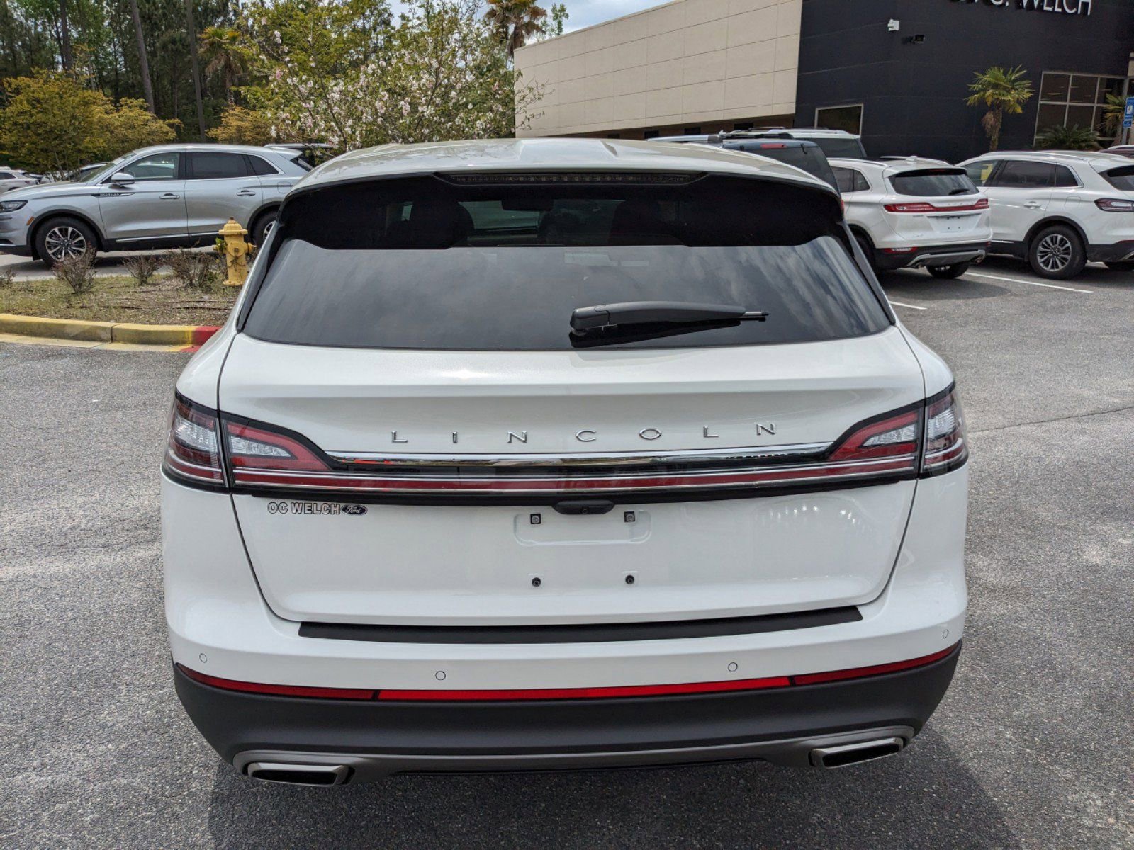 Certified 2023 Lincoln Nautilus Reserve w/ Equipment Group 201A image 6