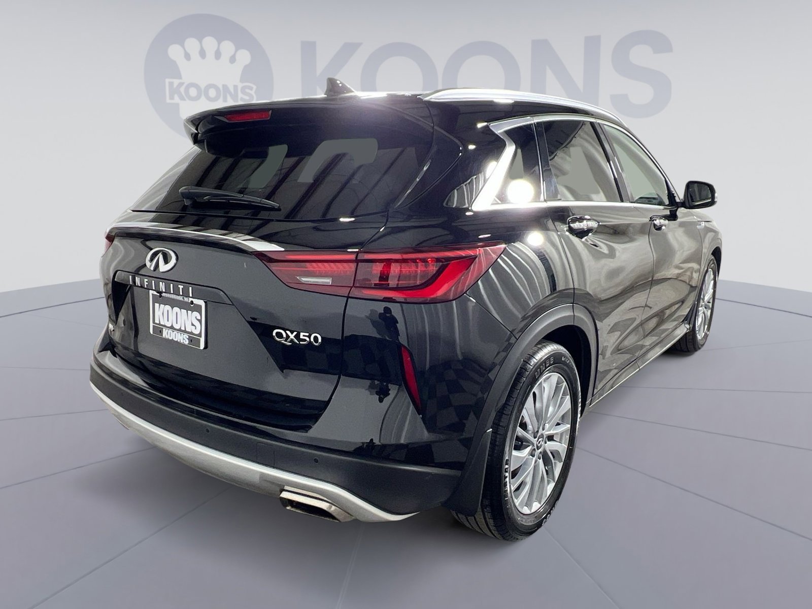 Used 2023 INFINITI QX50 Luxe image 7